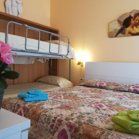 Il Girasole Di Ostia Appartement Buitenkant foto