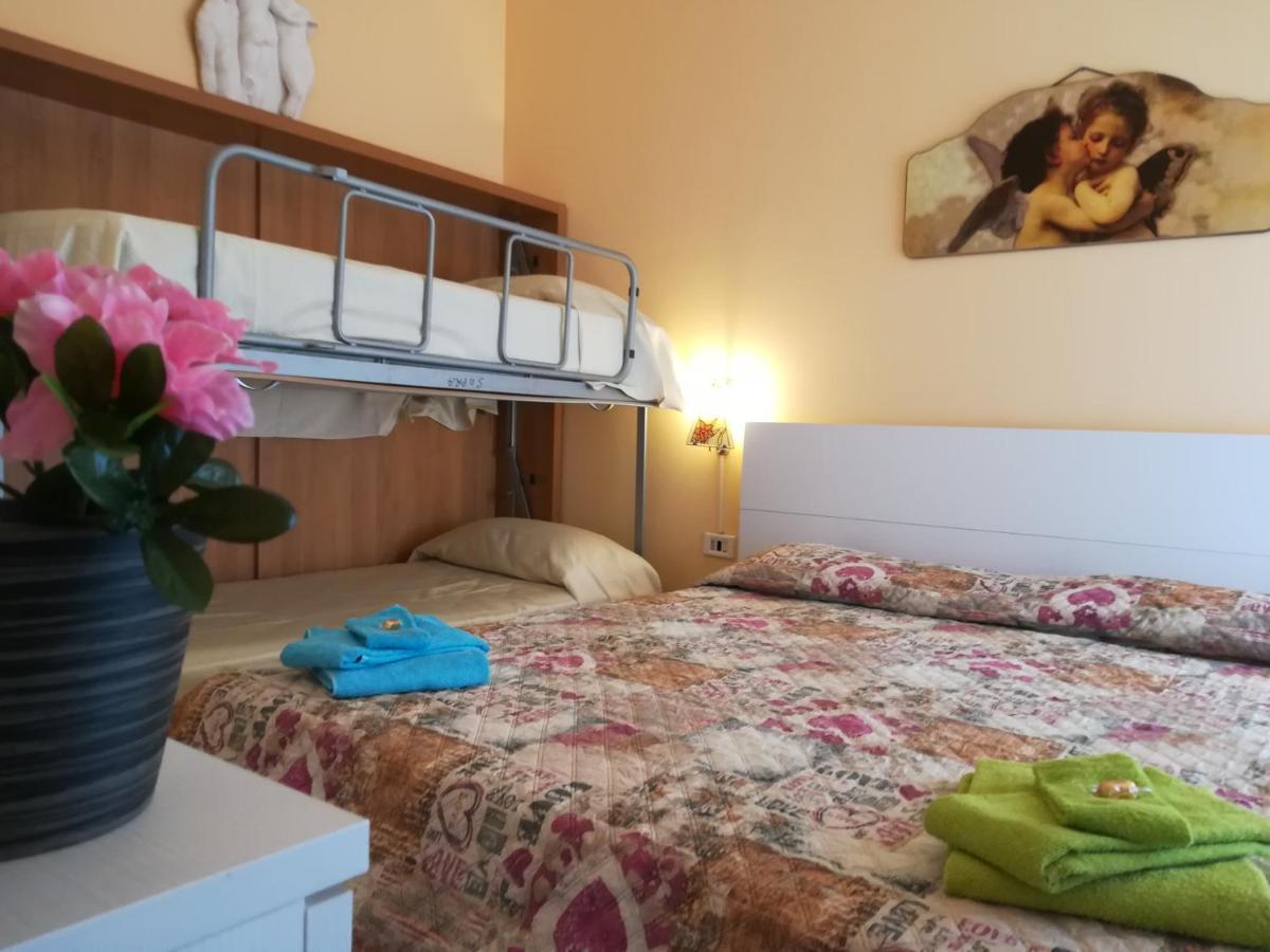 Il Girasole Di Ostia Appartement Buitenkant foto